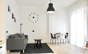 Design Moderno In Centro - Lainate- Rho Fiera